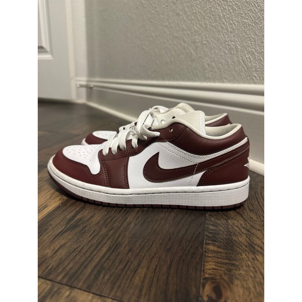 Nike Air Jordan 1 Low Women’s Size 8.5 White Burgundy Maroon Sneakers